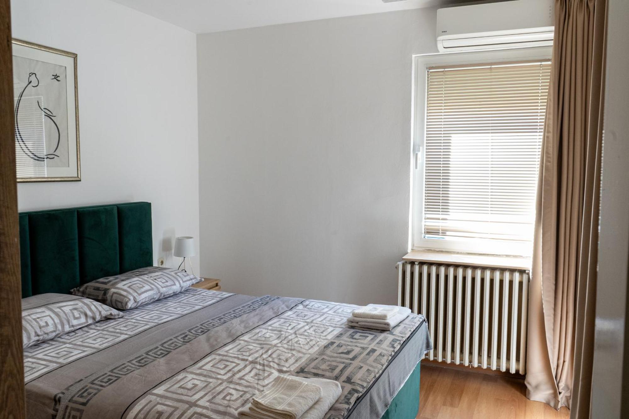 Apartment In City Center Of Skopje Ngoại thất bức ảnh